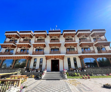 Hotel Samaya Leh